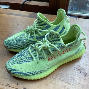 Yeezy 350 - Frozen Yellow - Size 10.5